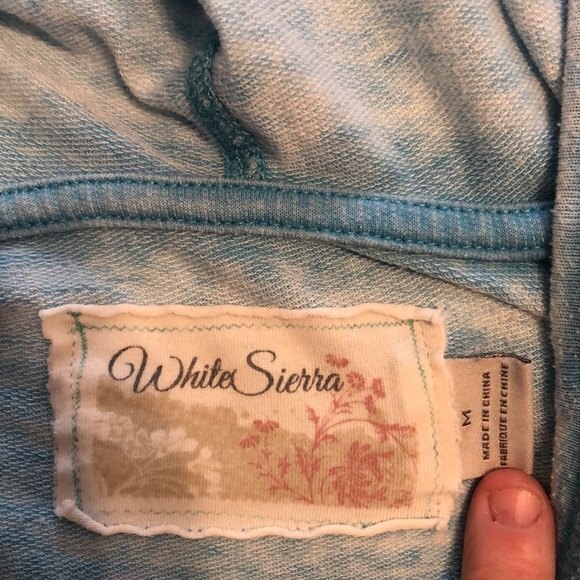 White sierra size medium hooded sweater - Picture 4 of 7